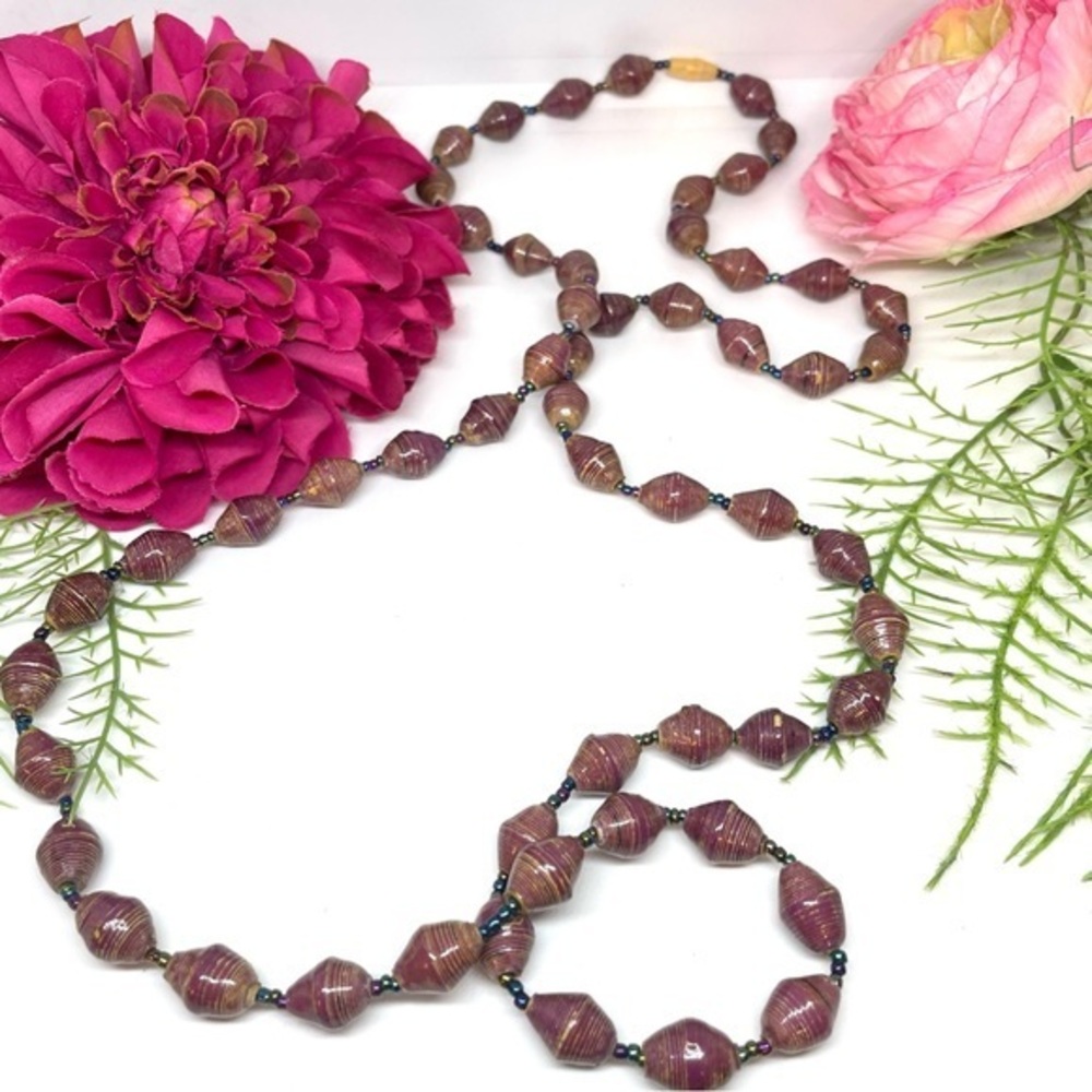 VINTAGE⚜️RETRO Abstract Mauve Acrylic Beaded Necklace